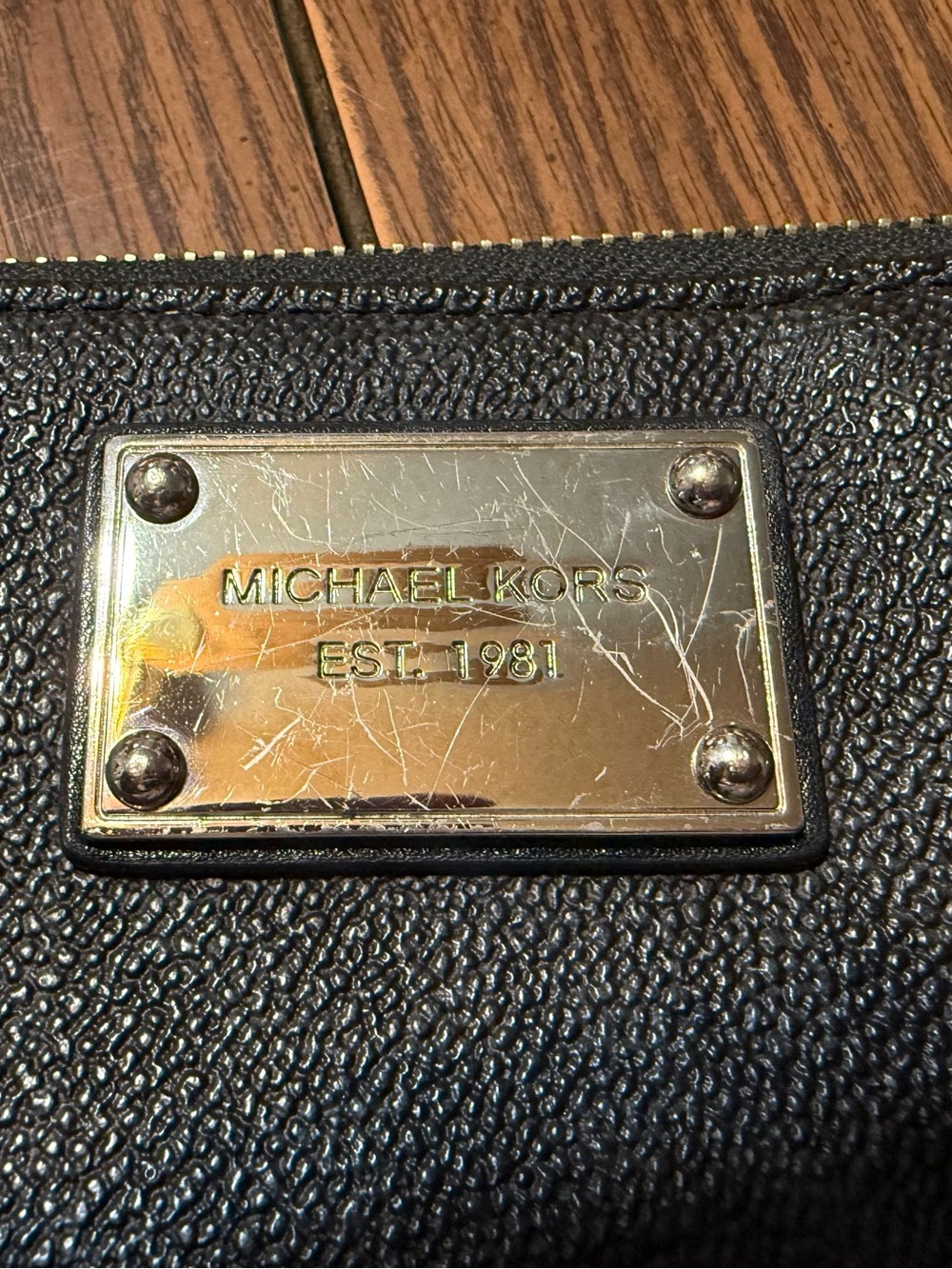 Michael Kors Black Zip Around Leather Wallet Gold Logo Continental Organizer - Picture 3 of 6